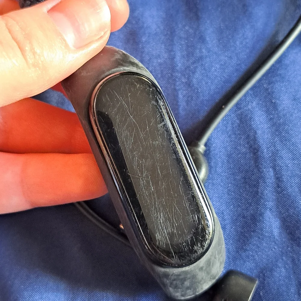 Used Mi Smart Band 6 with Black Strap